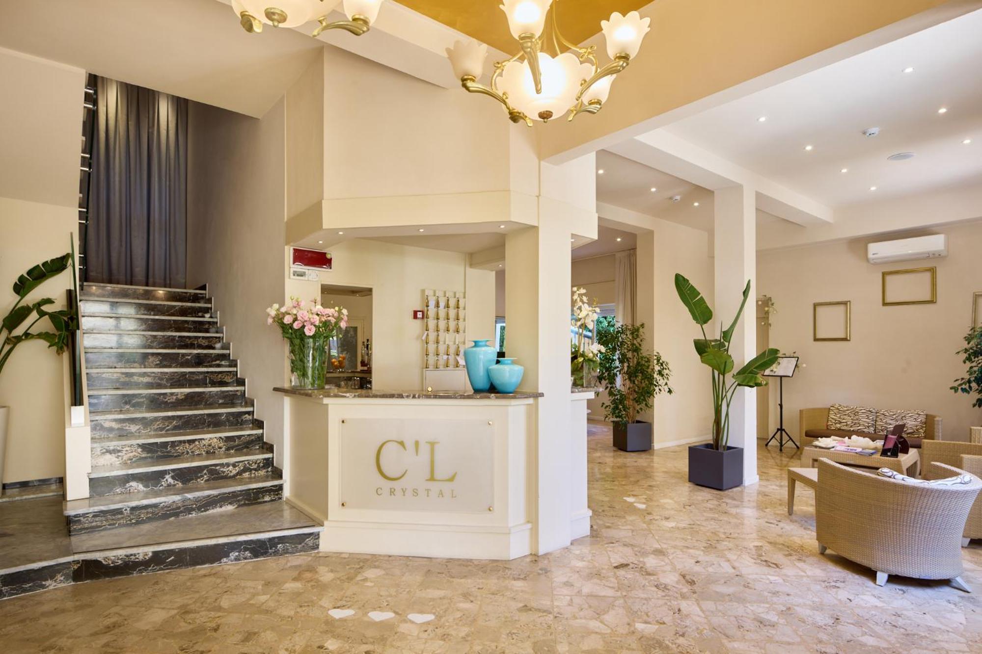 Hotel Crystal Марина-ди-Пьетрасанта Экстерьер фото